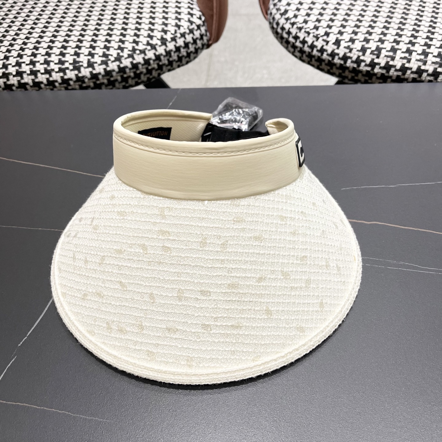   【LV路易威登】2025夏季新款男女款遮阳帽空顶帽，大牌出货，超方便！好搭！出街必备