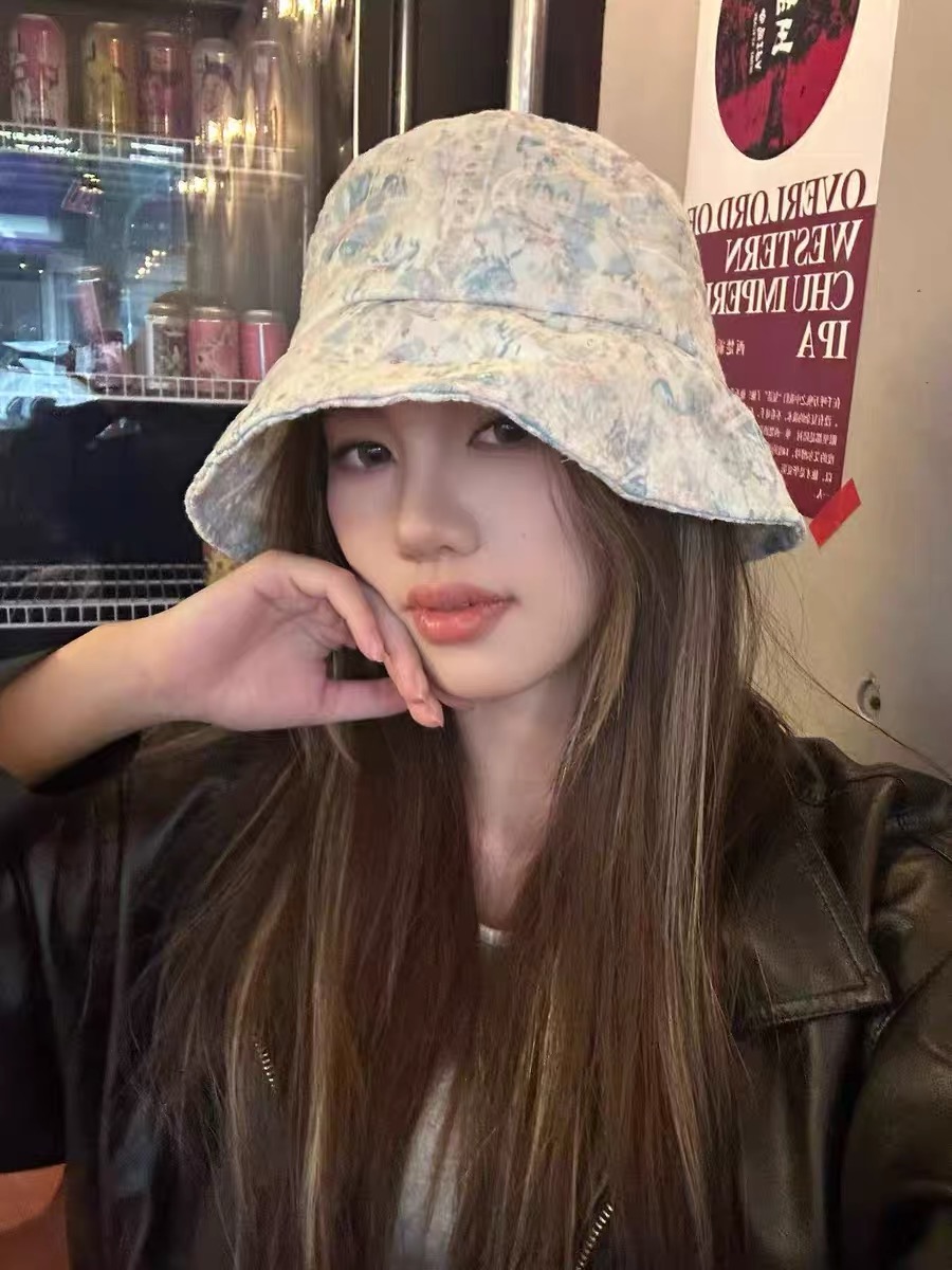 NO:227693,Chanel Chanel printed embroidered thin baseball hat for women in spring and summer travel fisherman hat, rapport temperament fashion forward hat hat straw hat fisherman hat baseball hat, hat, chanel, chanel, espadrilles, hats19860909香奈儿Chanel印花刺绣薄款鸭舌帽子女春夏季出游渔夫帽贝 雷帽气质时尚前进帽帽子草帽渔夫帽棒球帽,帽子,chanel,chanel,espadrilles,hats,hat