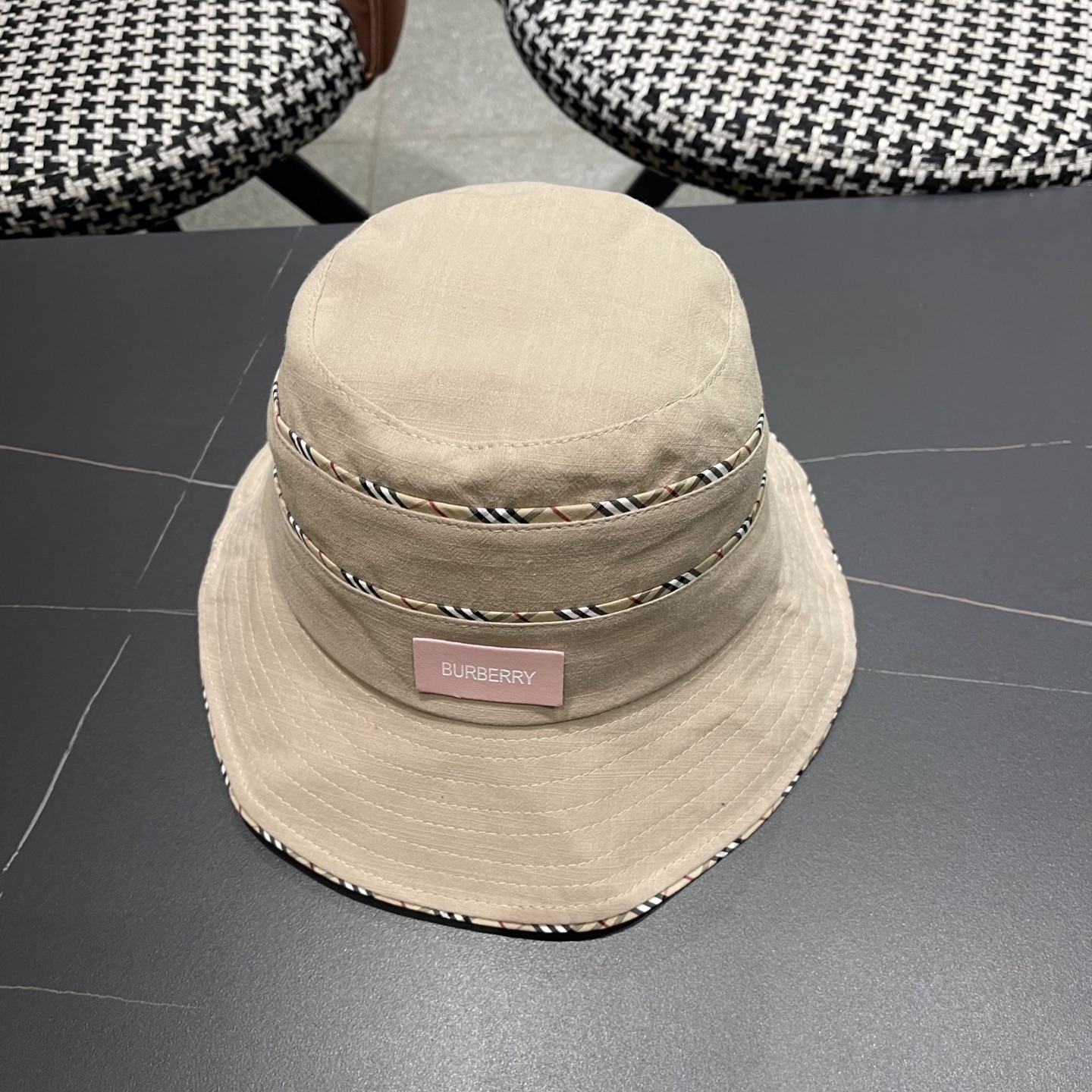  BURBERRY巴宝莉 新渔夫帽女夏遮阳帽春季防晒蝴蝶结防紫外线