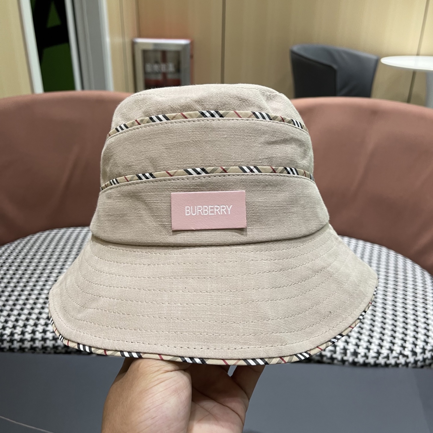  BURBERRY巴宝莉 新渔夫帽女夏遮阳帽春季防晒蝴蝶结防紫外线