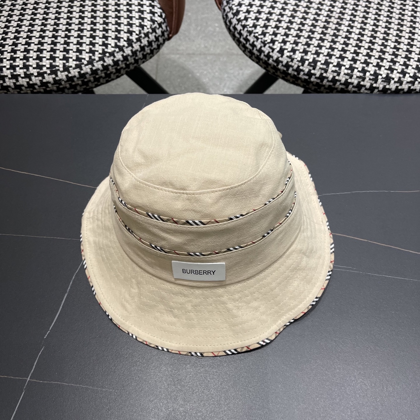  BURBERRY巴宝莉 新渔夫帽女夏遮阳帽春季防晒蝴蝶结防紫外线