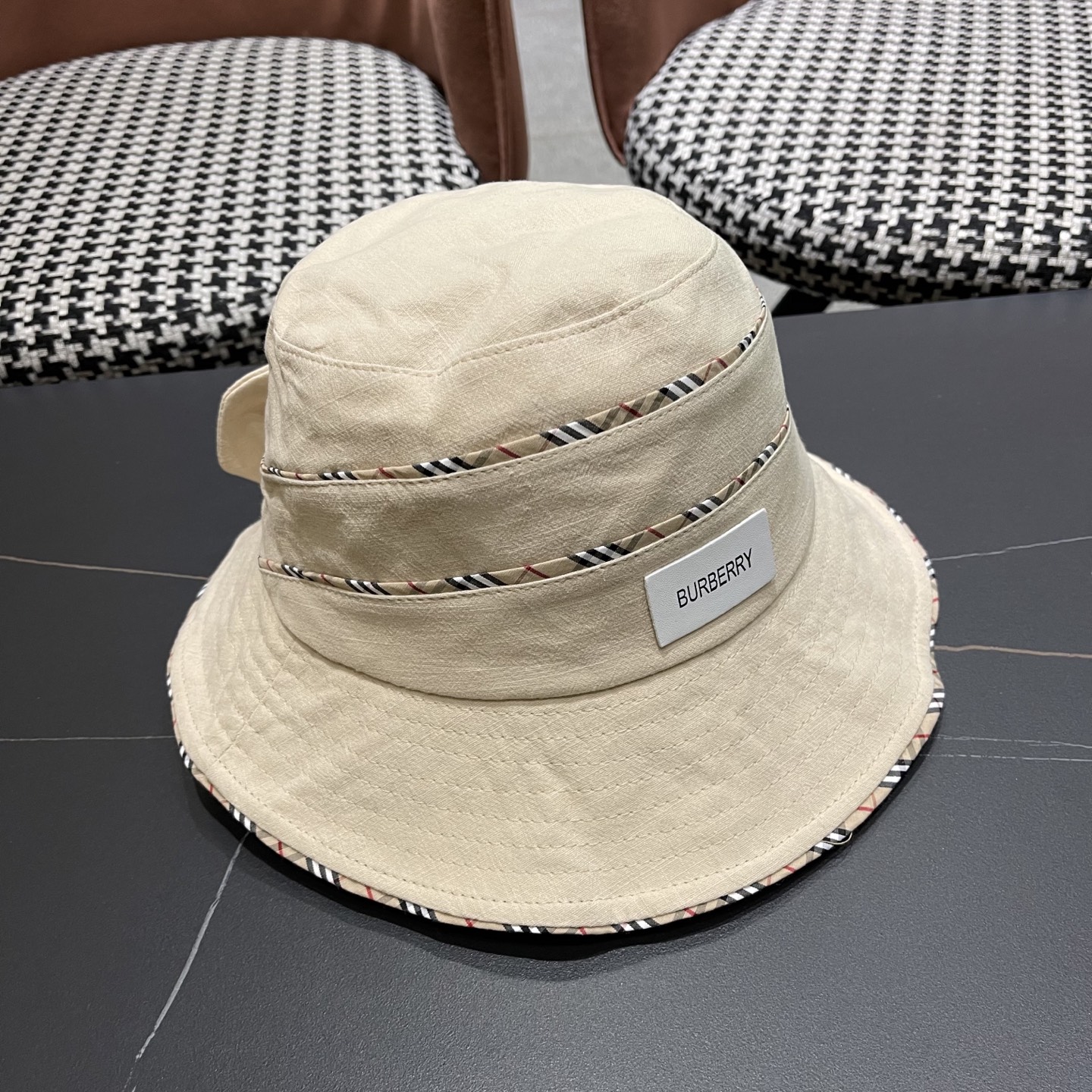  BURBERRY巴宝莉 新渔夫帽女夏遮阳帽春季防晒蝴蝶结防紫外线