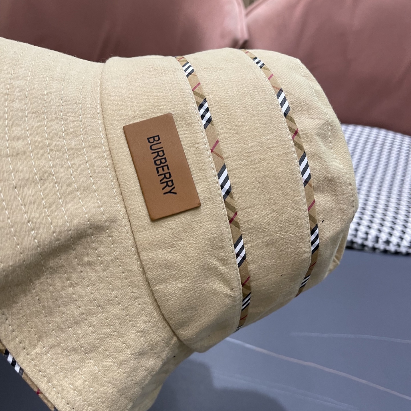  BURBERRY巴宝莉 新渔夫帽女夏遮阳帽春季防晒蝴蝶结防紫外线