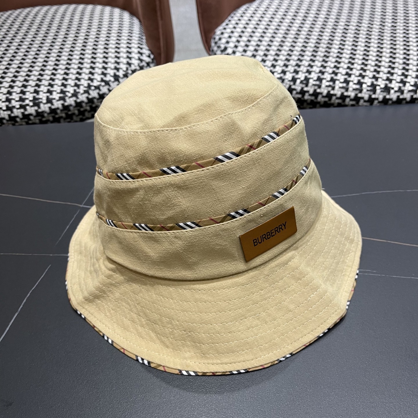  BURBERRY巴宝莉 新渔夫帽女夏遮阳帽春季防晒蝴蝶结防紫外线