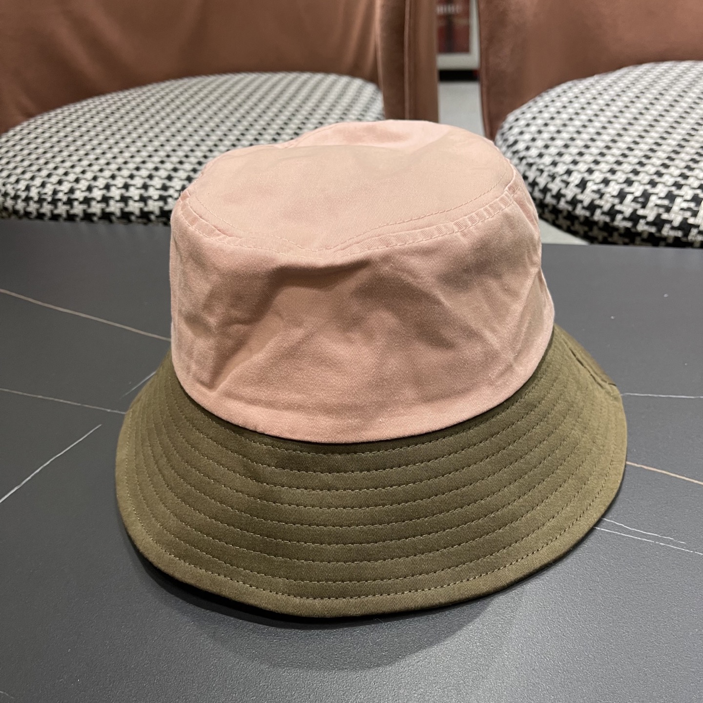 谬谬miumiu 官网同步上线 韩版新款英式运动款重工定制款1:1原单品质 男女通用渔夫帽 原版质量专柜