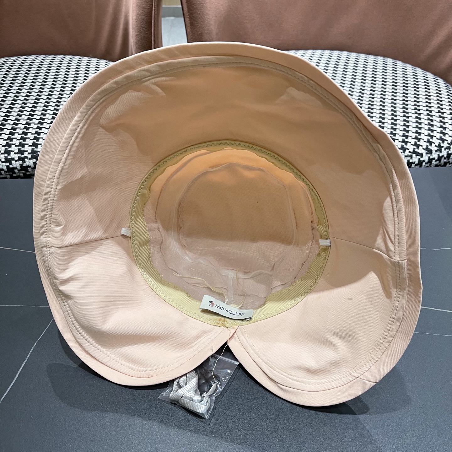 蒙口Moncler🆕新款蝴蝶结渔夫帽夏季薄款防紫外线遮阳防晒帽户外透气太阳帽子女