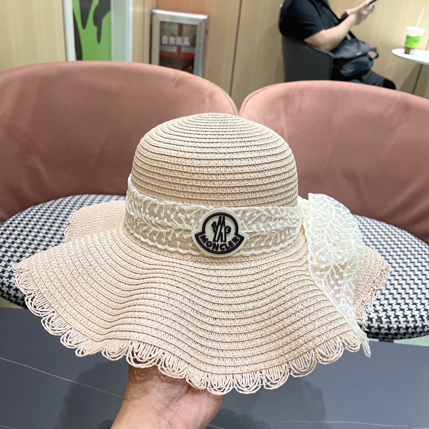  蒙口Moncler🆕高级感~法式波浪边蕾丝蝴蝶结草帽女夏大帽
檐沙滩海边遮阳太阳帽