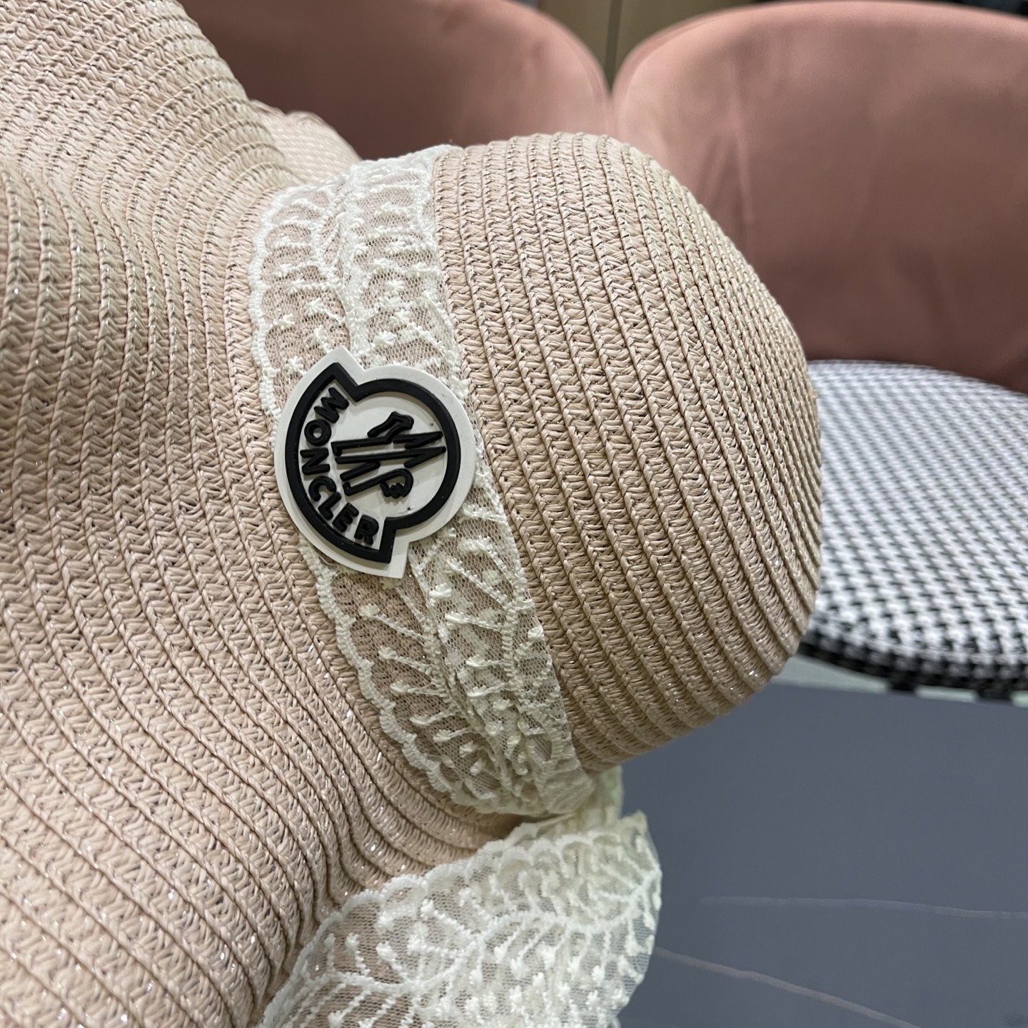  蒙口Moncler🆕高级感~法式波浪边蕾丝蝴蝶结草帽女夏大帽
檐沙滩海边遮阳太阳帽