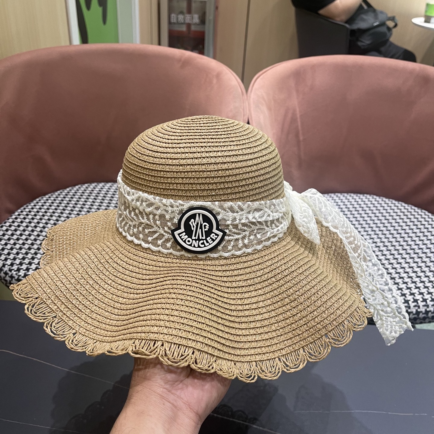  蒙口Moncler🆕高级感~法式波浪边蕾丝蝴蝶结草帽女夏大帽
檐沙滩海边遮阳太阳帽