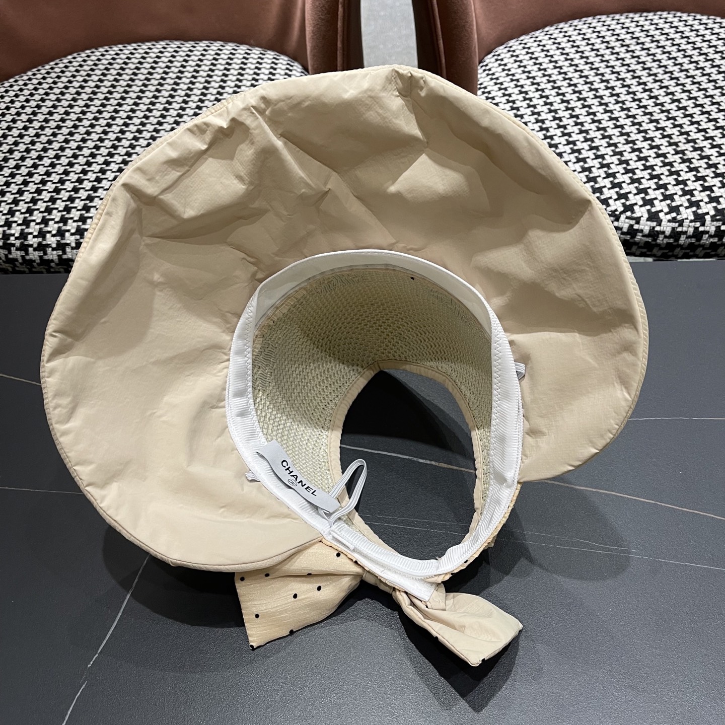  香奈儿CHANEL新款遮阳空顶帽可爱蝴蝶结遮脸防紫外外线太阳帽大檐防晒帽子女夏季