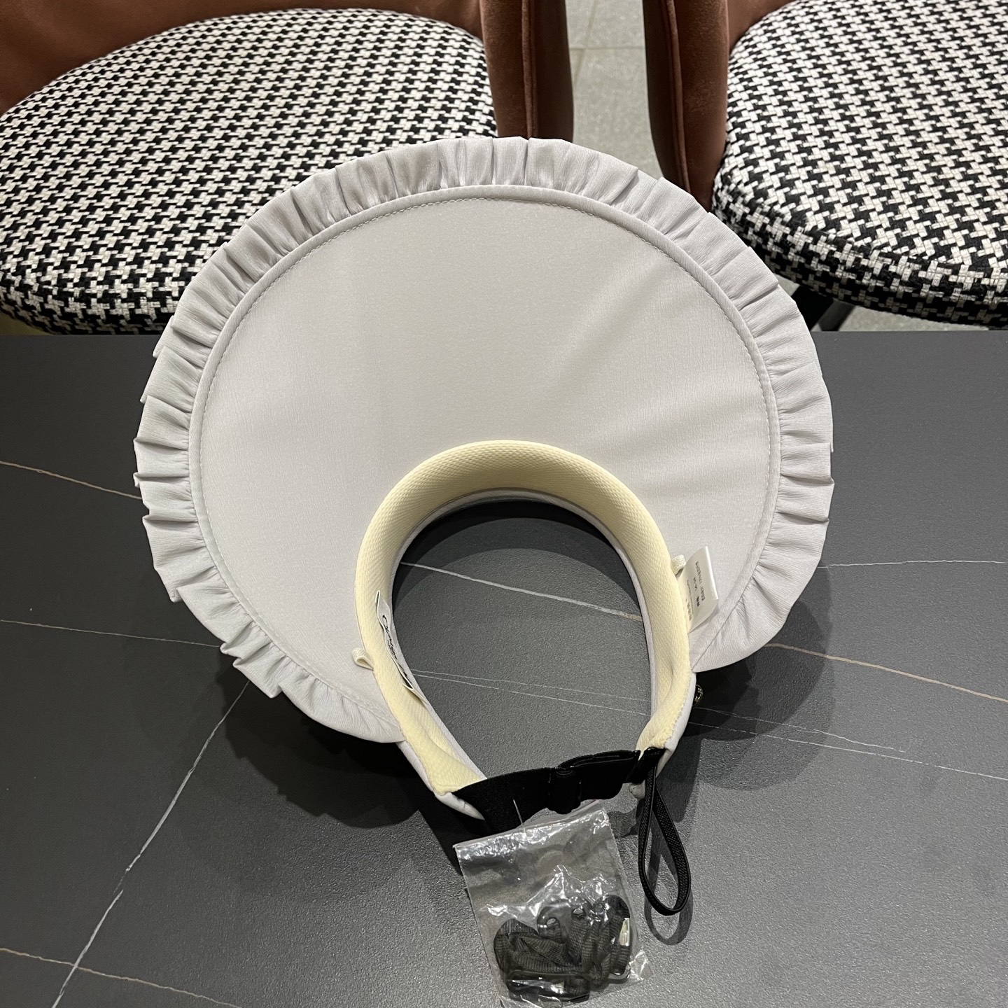  迪奥Dior防晒帽女2025新款夏季户外冰丝大檐透气发箍式防紫外线遮阳空顶帽