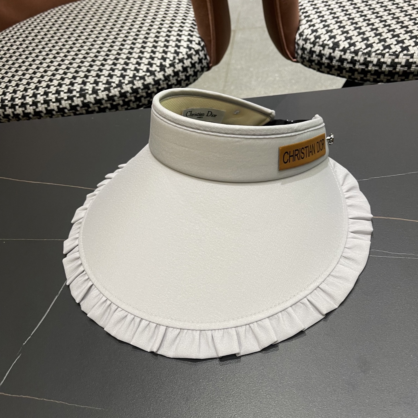  迪奥Dior防晒帽女2025新款夏季户外冰丝大檐透气发箍式防紫外线遮阳空顶帽