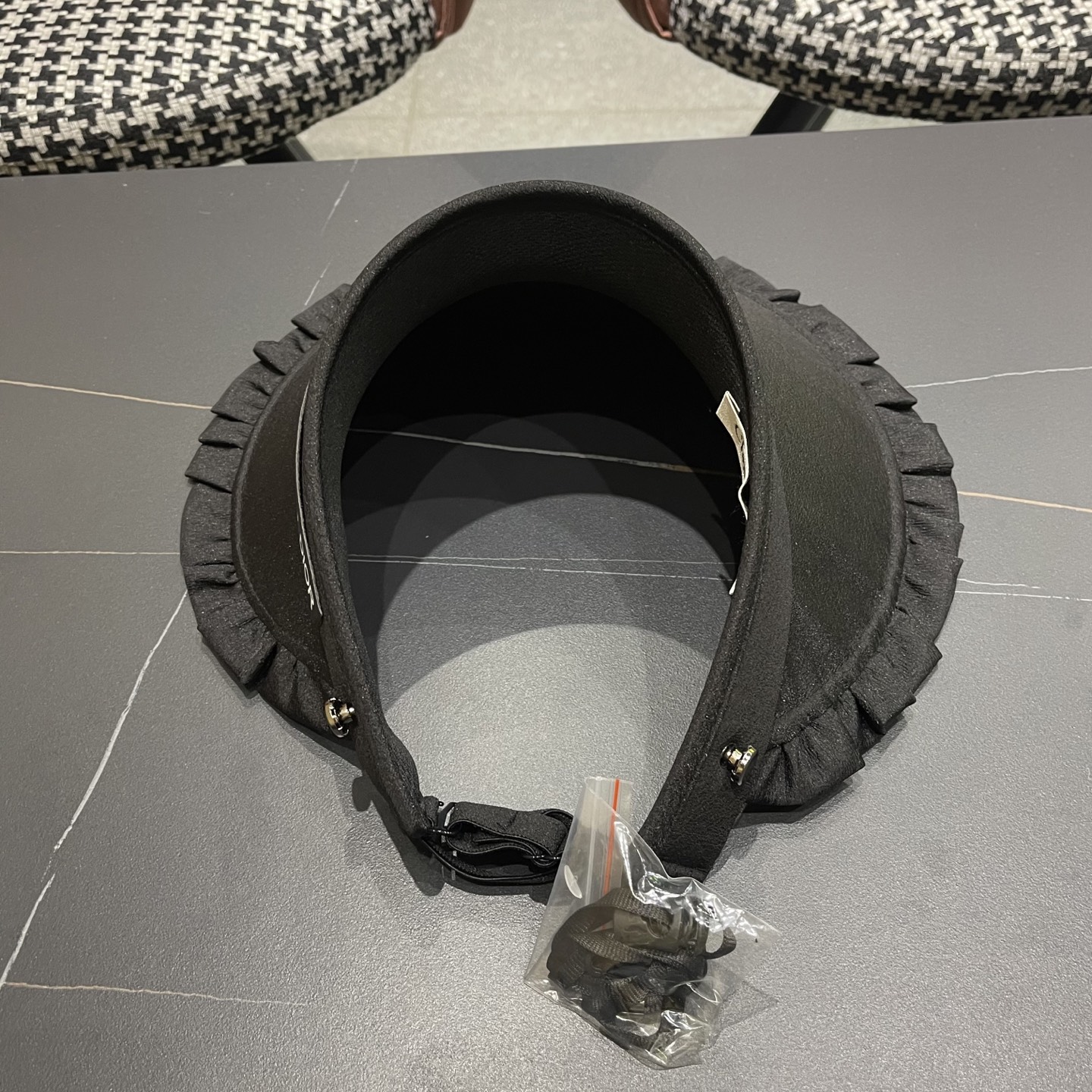  迪奥Dior防晒帽女2025新款夏季户外冰丝大檐透气发箍式防紫外线遮阳空顶帽