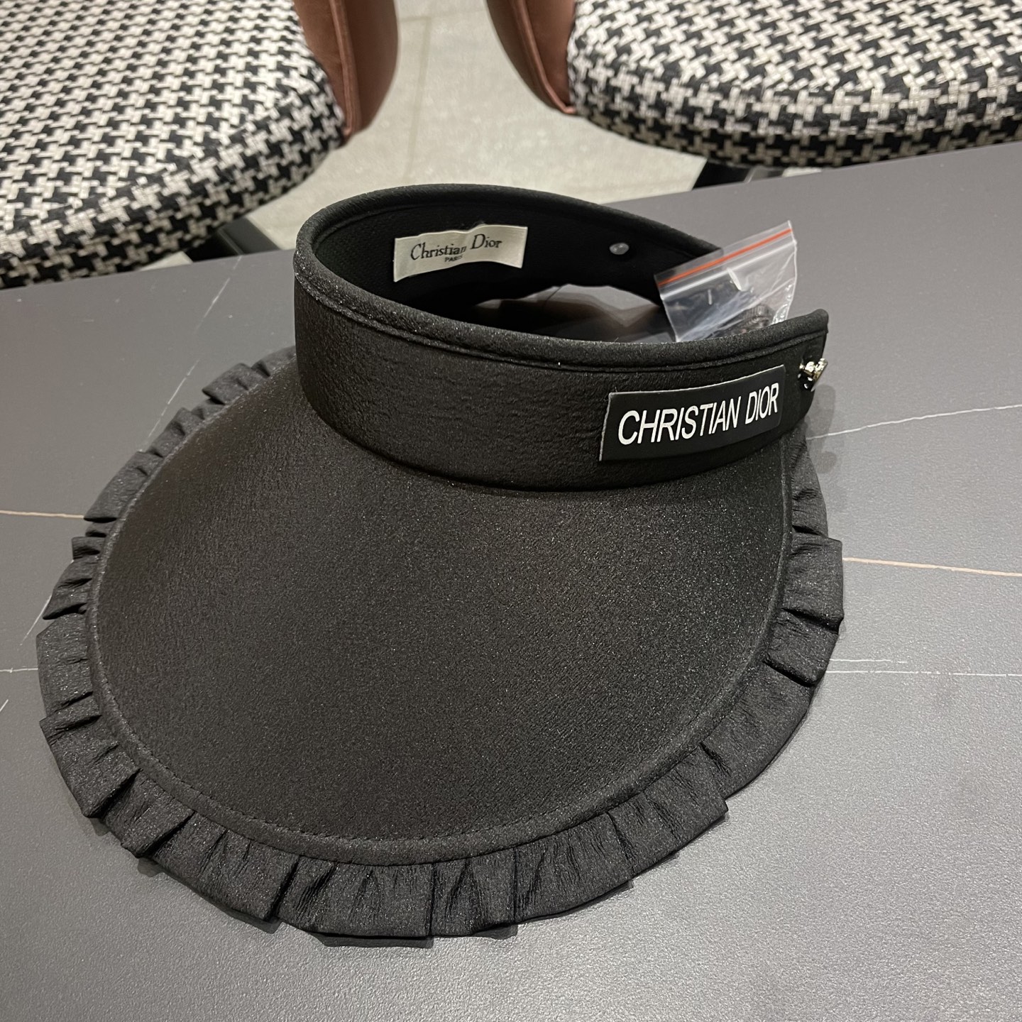  迪奥Dior防晒帽女2025新款夏季户外冰丝大檐透气发箍式防紫外线遮阳空顶帽