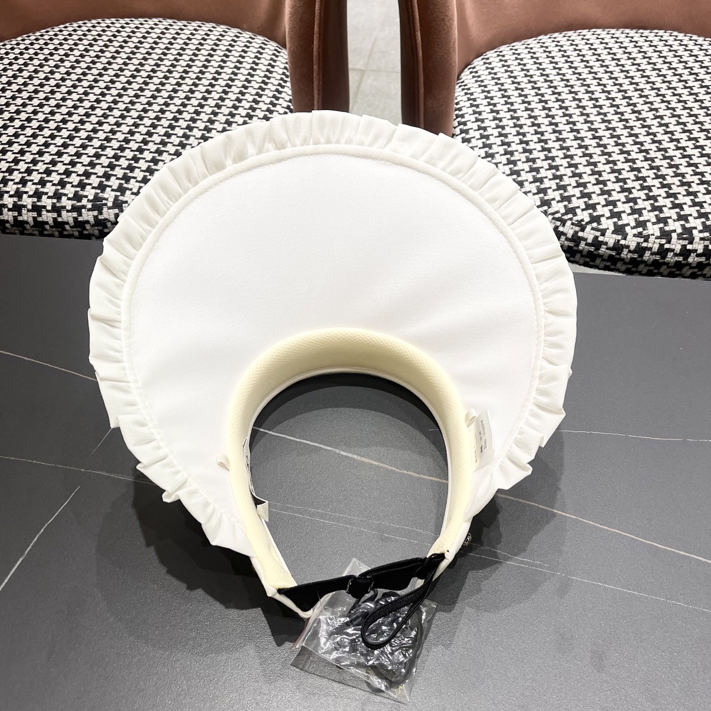  迪奥Dior防晒帽女2025新款夏季户外冰丝大檐透气发箍式防紫外线遮阳空顶帽