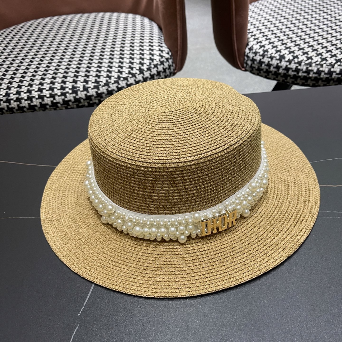  迪奥Dior 法式复古赫本风平顶礼帽春夏天出游草帽珍珠宽
檐防晒遮阳帽子女