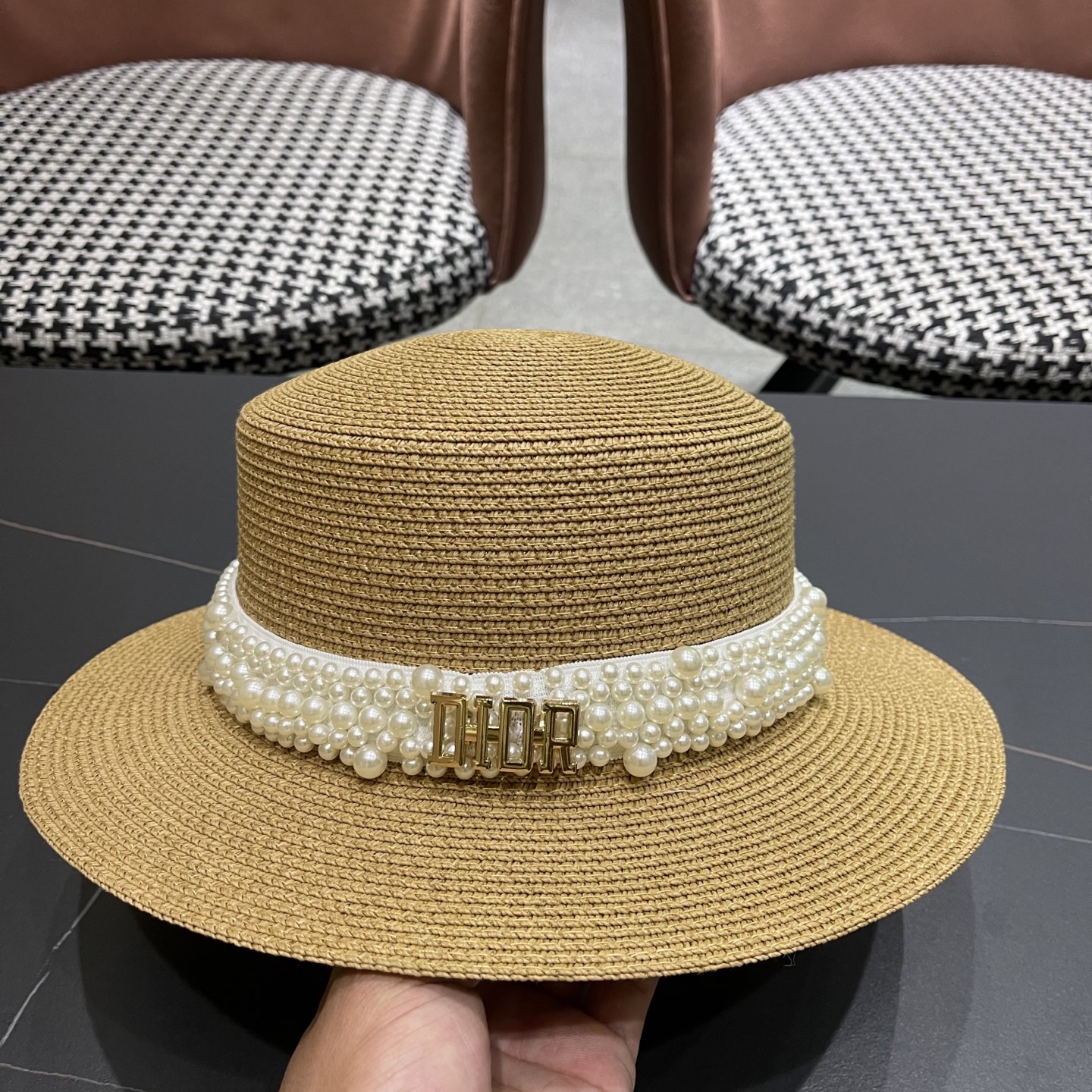  迪奥Dior 法式复古赫本风平顶礼帽春夏天出游草帽珍珠宽
檐防晒遮阳帽子女