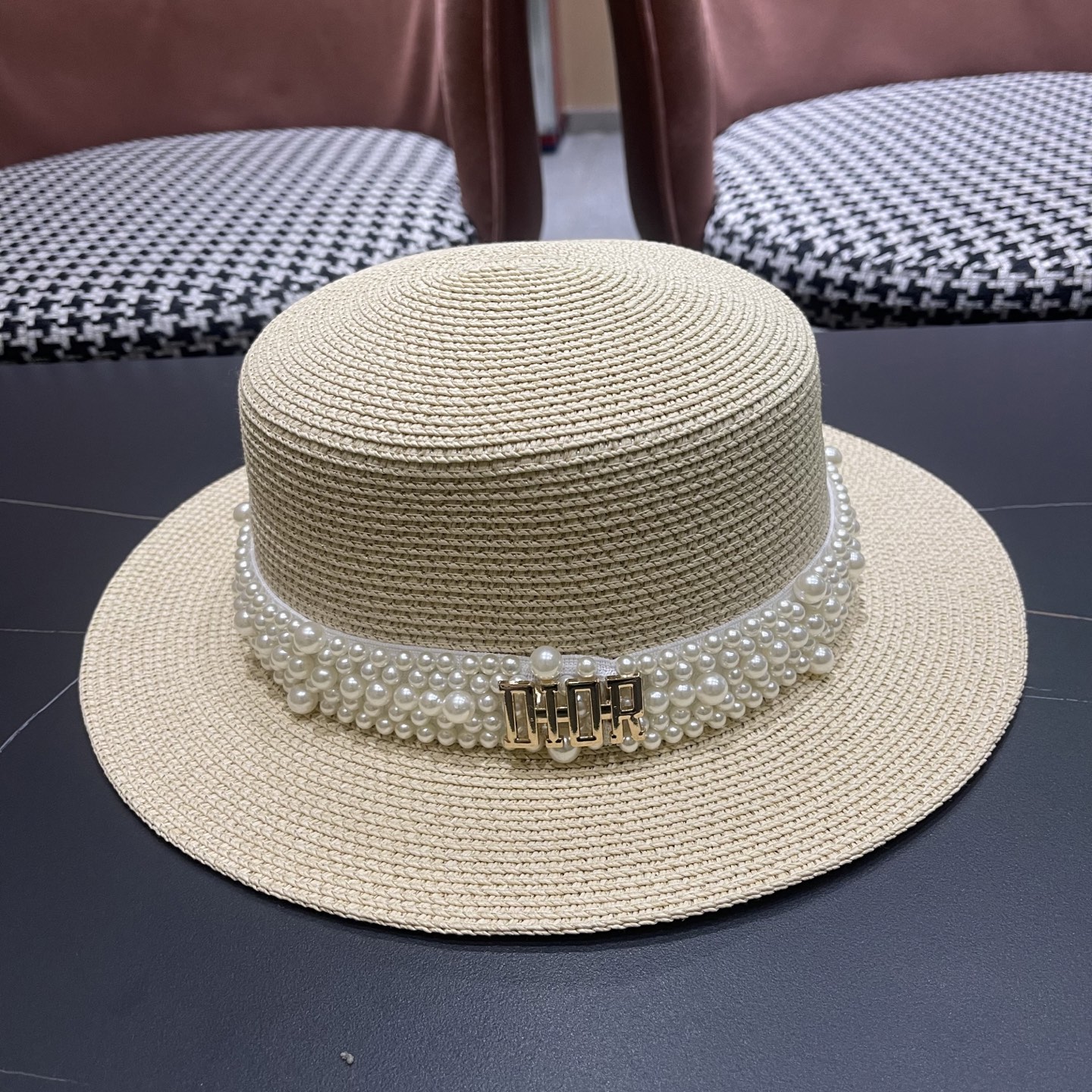  迪奥Dior 法式复古赫本风平顶礼帽春夏天出游草帽珍珠宽
檐防晒遮阳帽子女