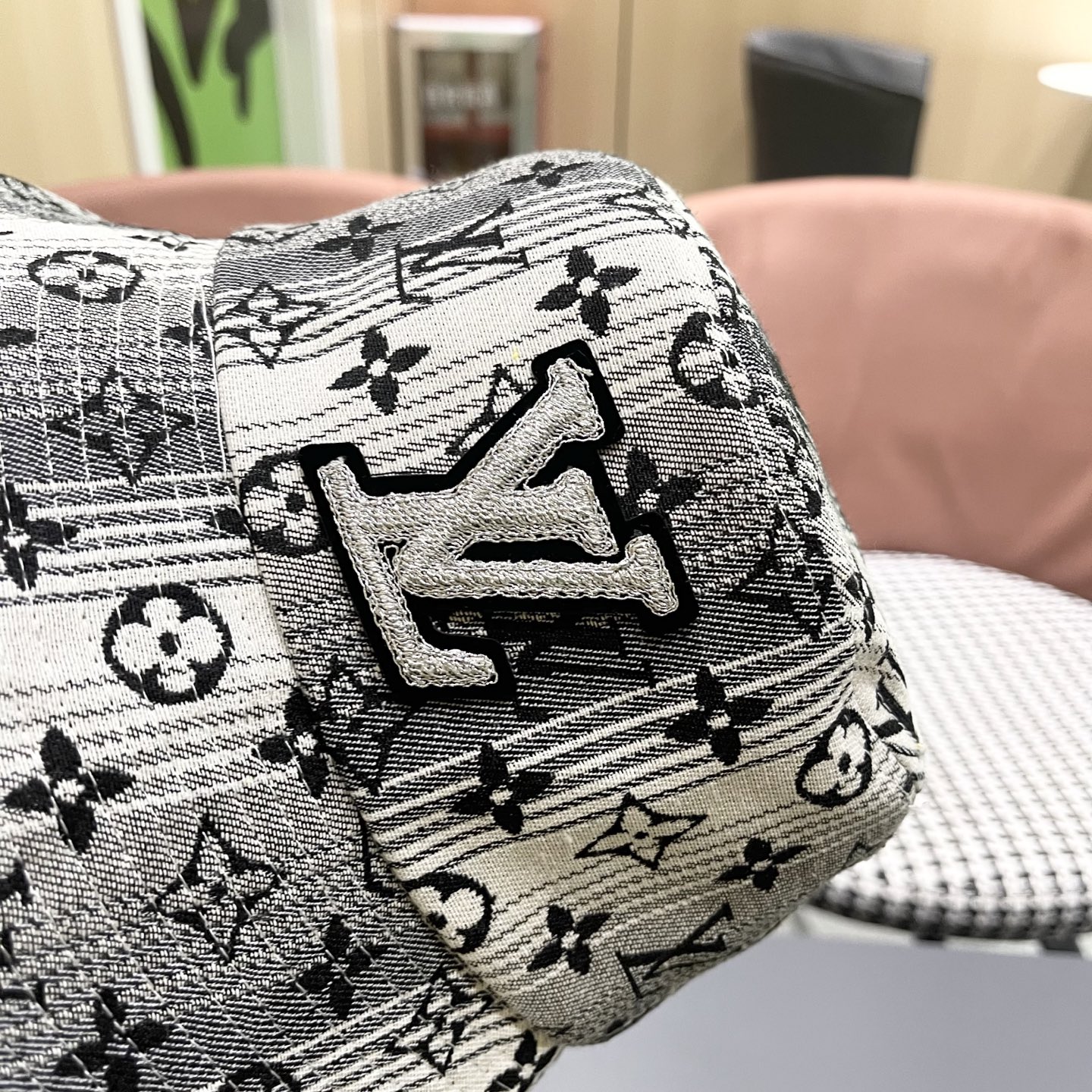 LV路易威登2025 原单刺绣渔夫帽 轻盈透气。完美版型，独家实物拍摄，男女适用