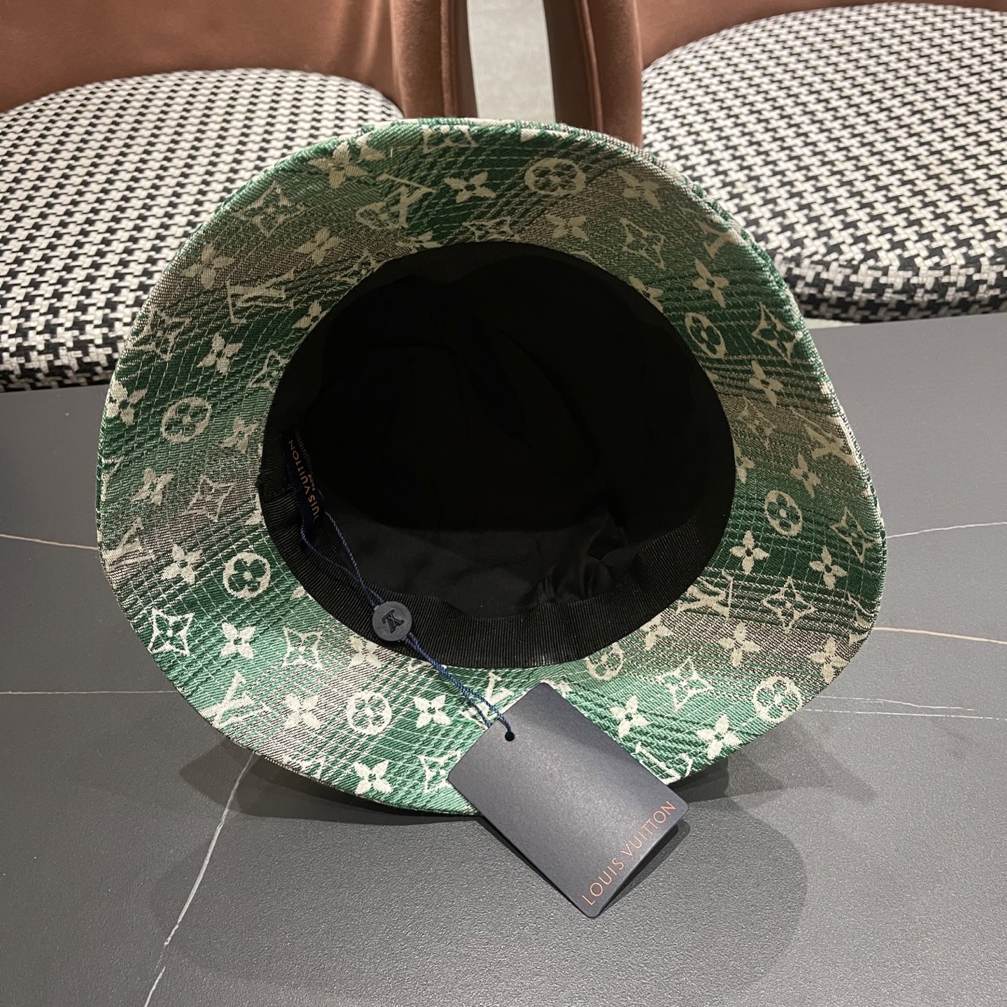 LV路易威登2025 原单刺绣渔夫帽 轻盈透气。完美版型，独家实物拍摄，男女适用