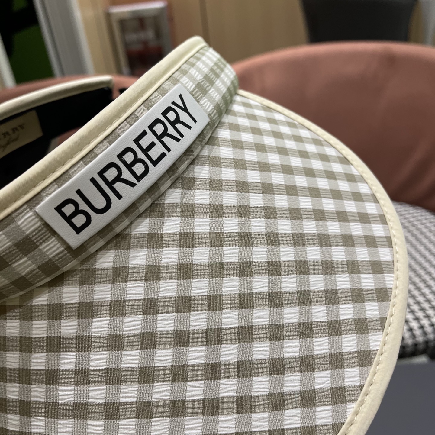  巴宝莉Burberry 大帽檐防晒帽女2025新款千鸟格纹空顶太阳帽夏
季防紫外线遮阳帽子