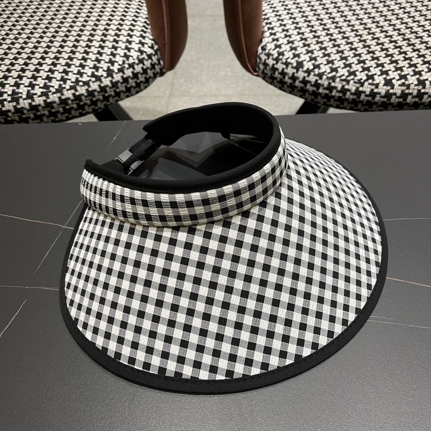  巴宝莉Burberry 大帽檐防晒帽女2025新款千鸟格纹空顶太阳帽夏
季防紫外线遮阳帽子