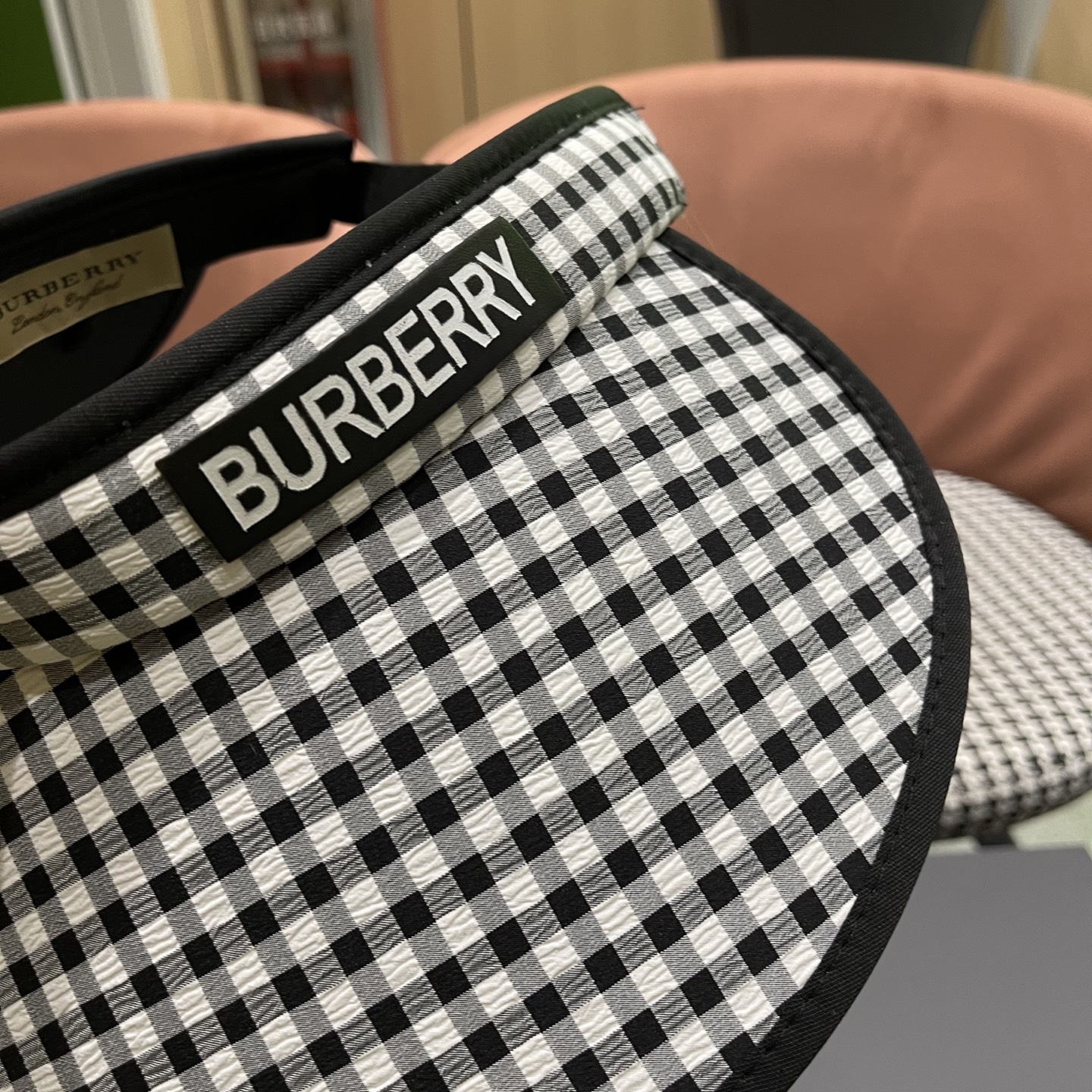  巴宝莉Burberry 大帽檐防晒帽女2025新款千鸟格纹空顶太阳帽夏
季防紫外线遮阳帽子