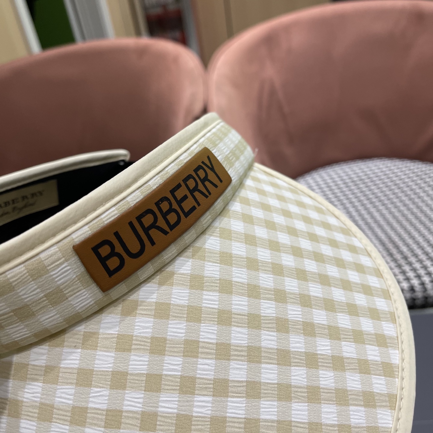  巴宝莉Burberry 大帽檐防晒帽女2025新款千鸟格纹空顶太阳帽夏
季防紫外线遮阳帽子