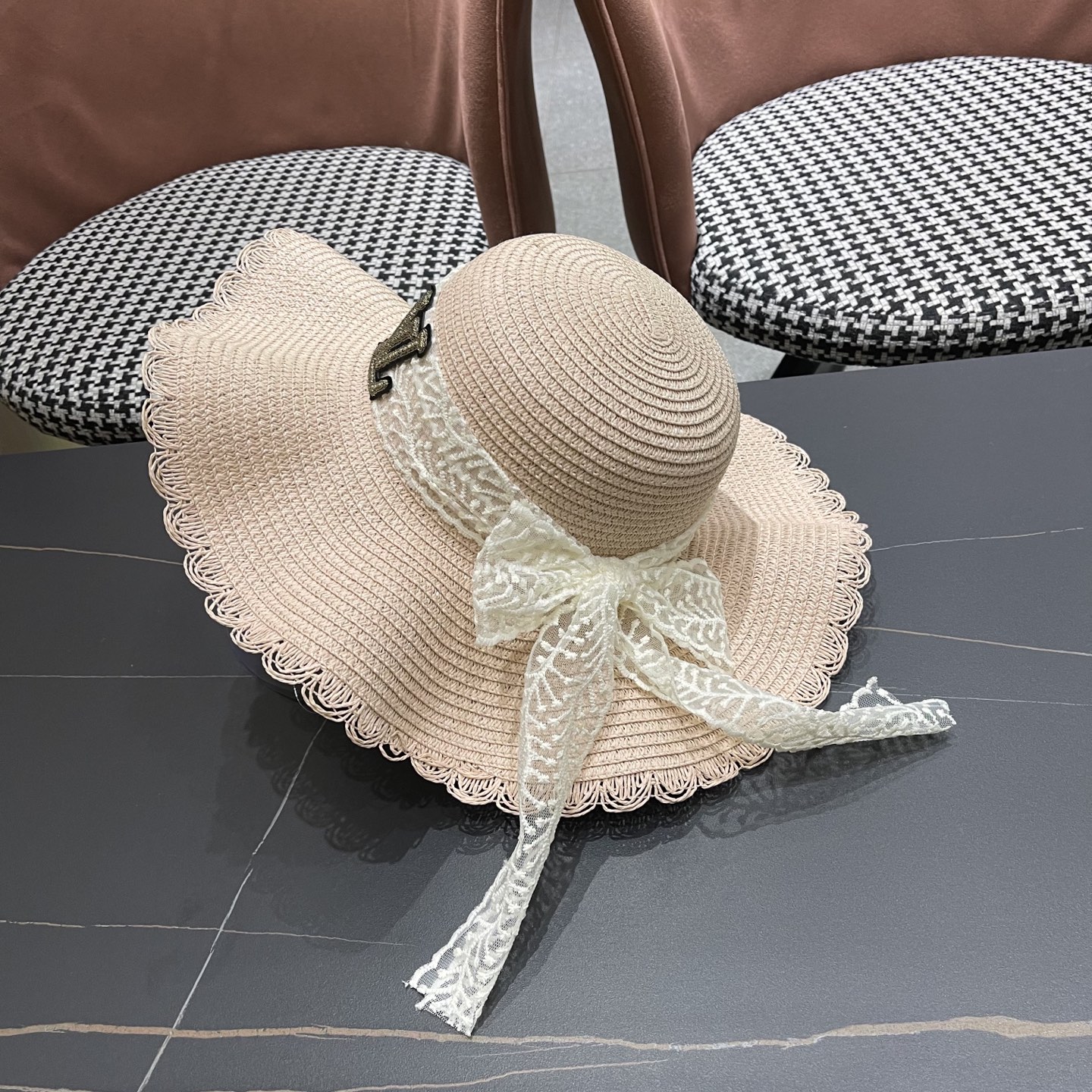  【LV路易威登】2025新款草帽，出街必备超好搭配，赶紧入手！