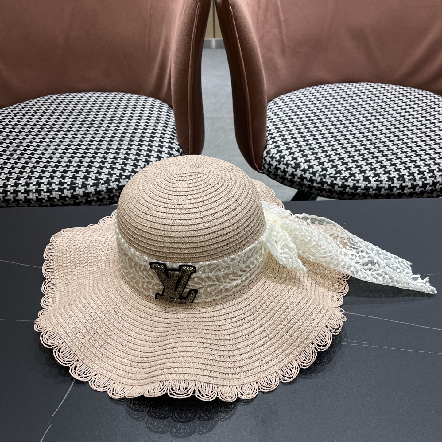  【LV路易威登】2025新款草帽，出街必备超好搭配，赶紧入手！