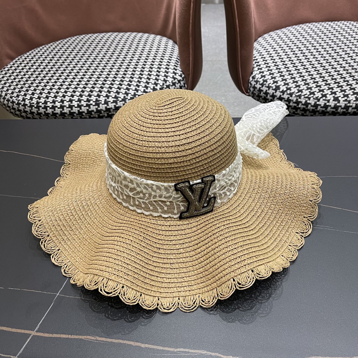  【LV路易威登】2025新款草帽，出街必备超好搭配，赶紧入手！