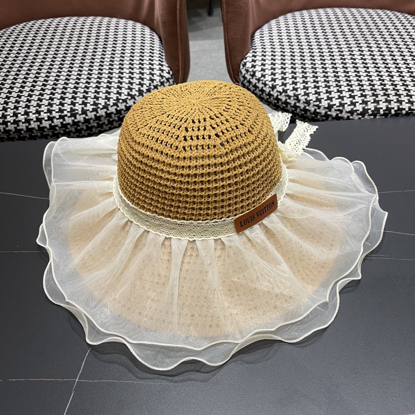 Lv路易威登 2025新款蕾丝大帽檐帽女夏季海边沙滩遮阳防晒
帽草编遮全脸防紫外线帽子