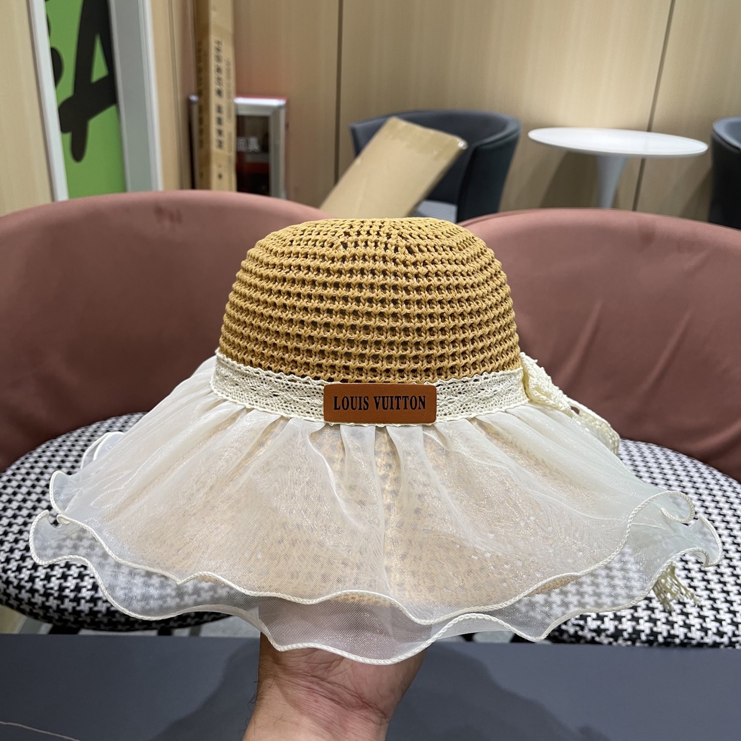  Lv路易威登 2025新款蕾丝大帽檐帽女夏季海边沙滩遮阳防晒
帽草编遮全脸防紫外线帽子
