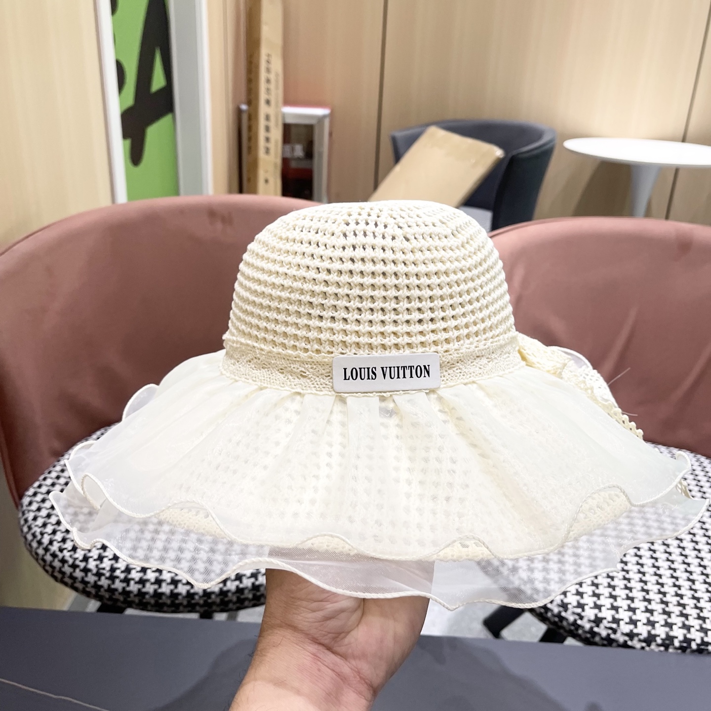  Lv路易威登 2025新款蕾丝大帽檐帽女夏季海边沙滩遮阳防晒
帽草编遮全脸防紫外线帽子