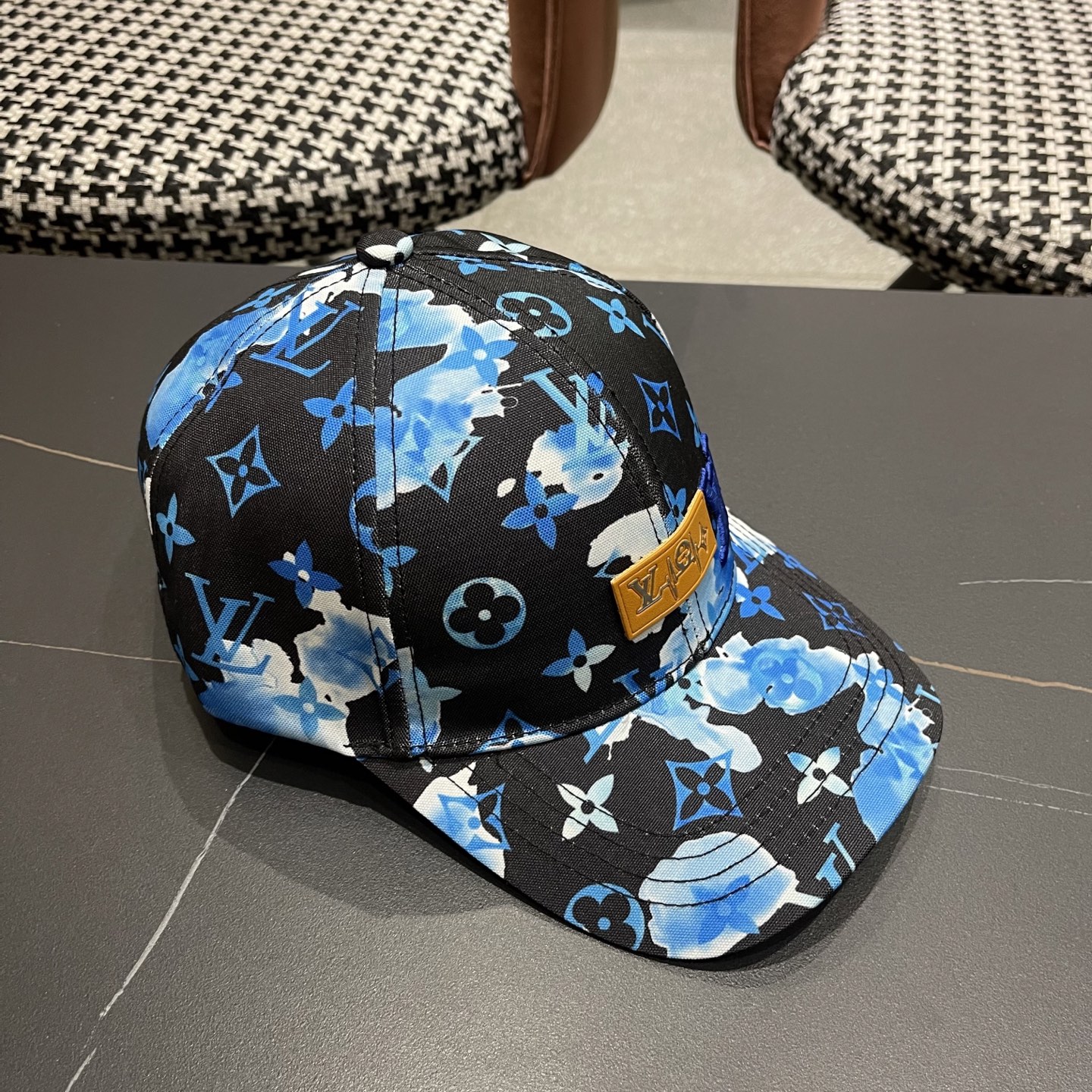  🧢路易威登lv棒球帽 LouisVuitton😍新款水洗刺绣花高端大气，百搭款🤗男女通用！