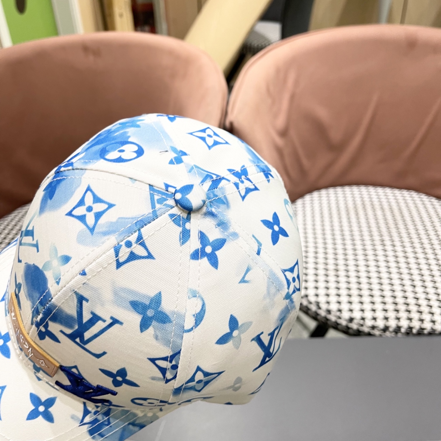  🧢路易威登lv棒球帽 LouisVuitton😍新款水洗刺绣花高端大气，百搭款🤗男女通用！