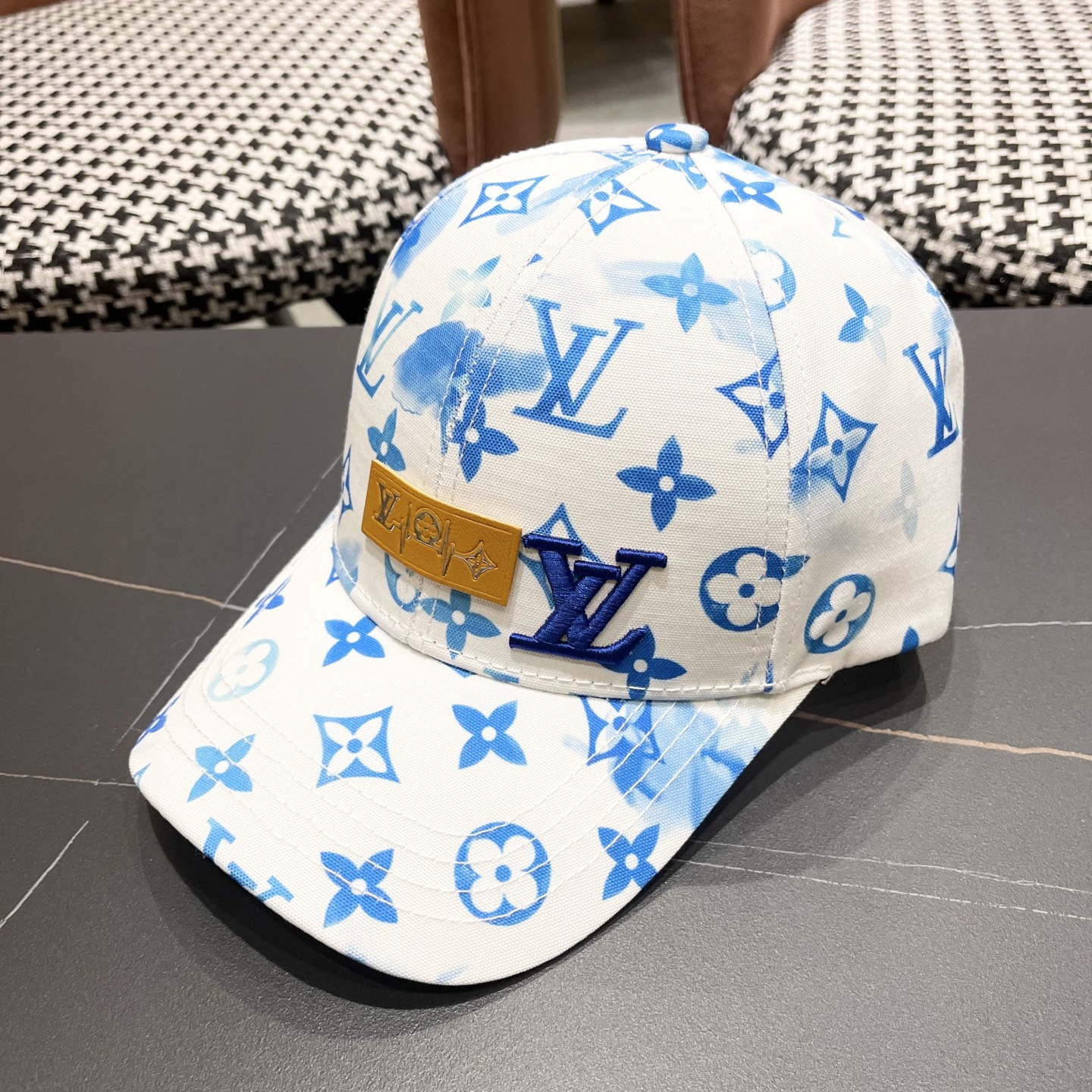  🧢路易威登lv棒球帽 LouisVuitton😍新款水洗刺绣花高端大气，百搭款🤗男女通用！