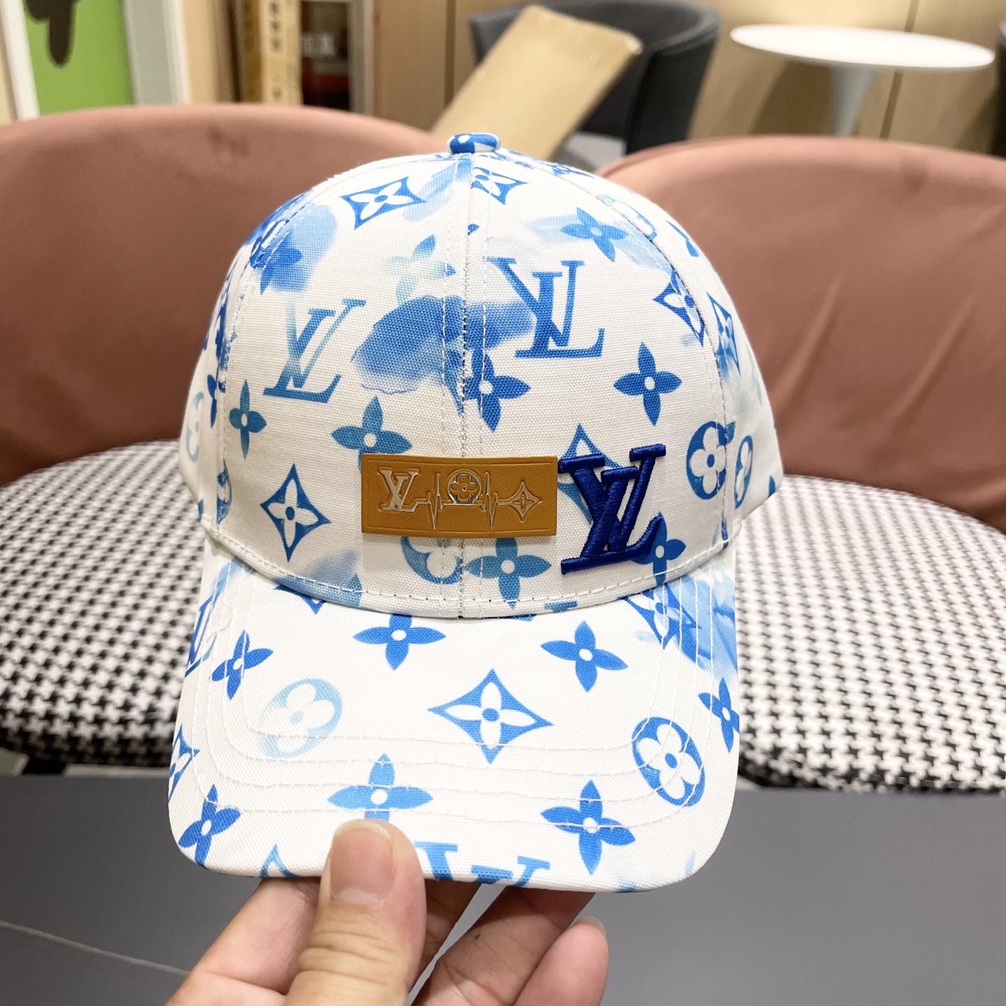 🧢路易威登lv棒球帽 LouisVuitton😍新款水洗刺绣花高端大气，百搭款🤗男女通用！