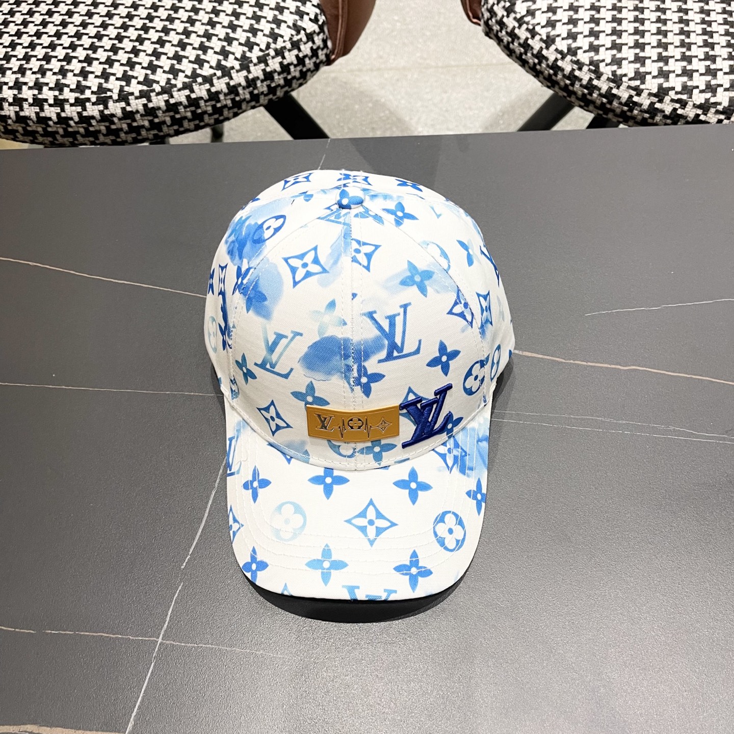  🧢路易威登lv棒球帽 LouisVuitton😍新款水洗刺绣花高端大气，百搭款🤗男女通用！