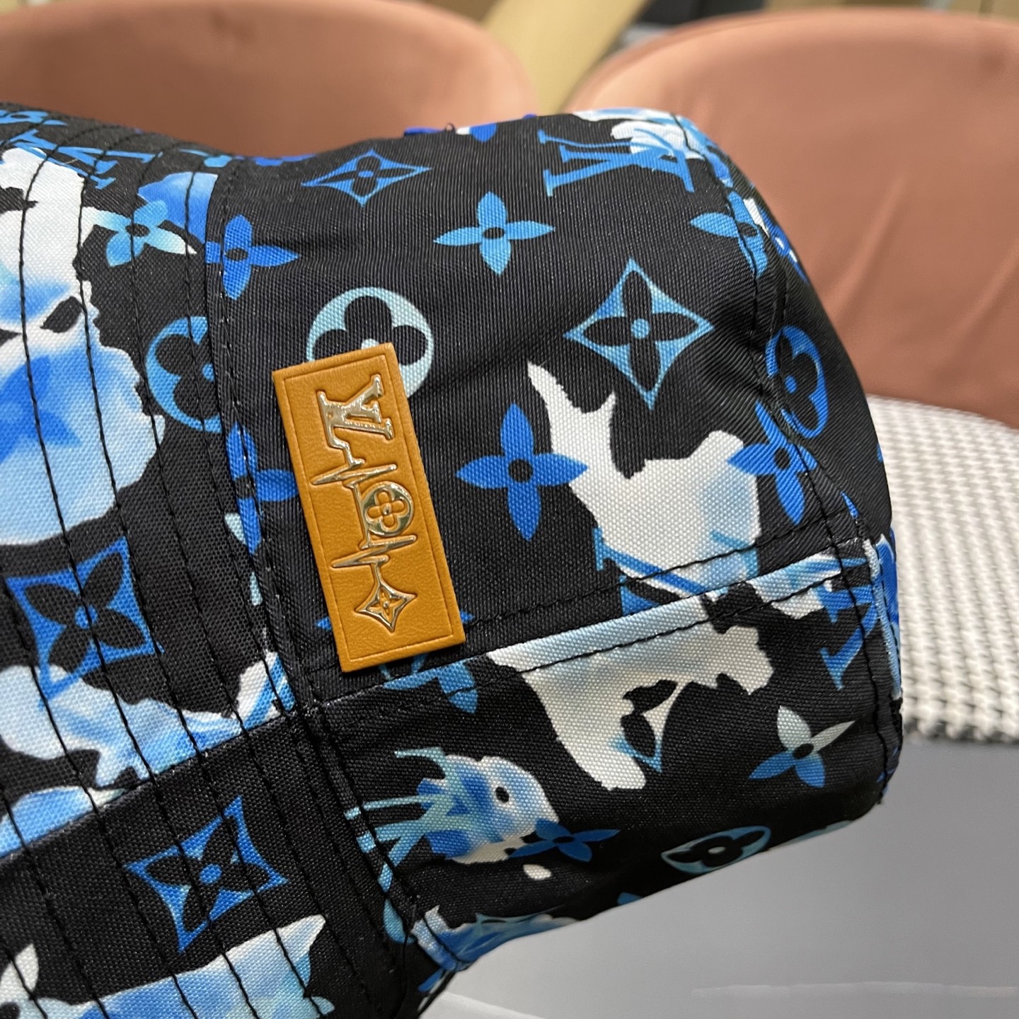  Lv路易威登 刺绣字棒球帽做旧水渔夫帽男女
同款百搭遮阳帽