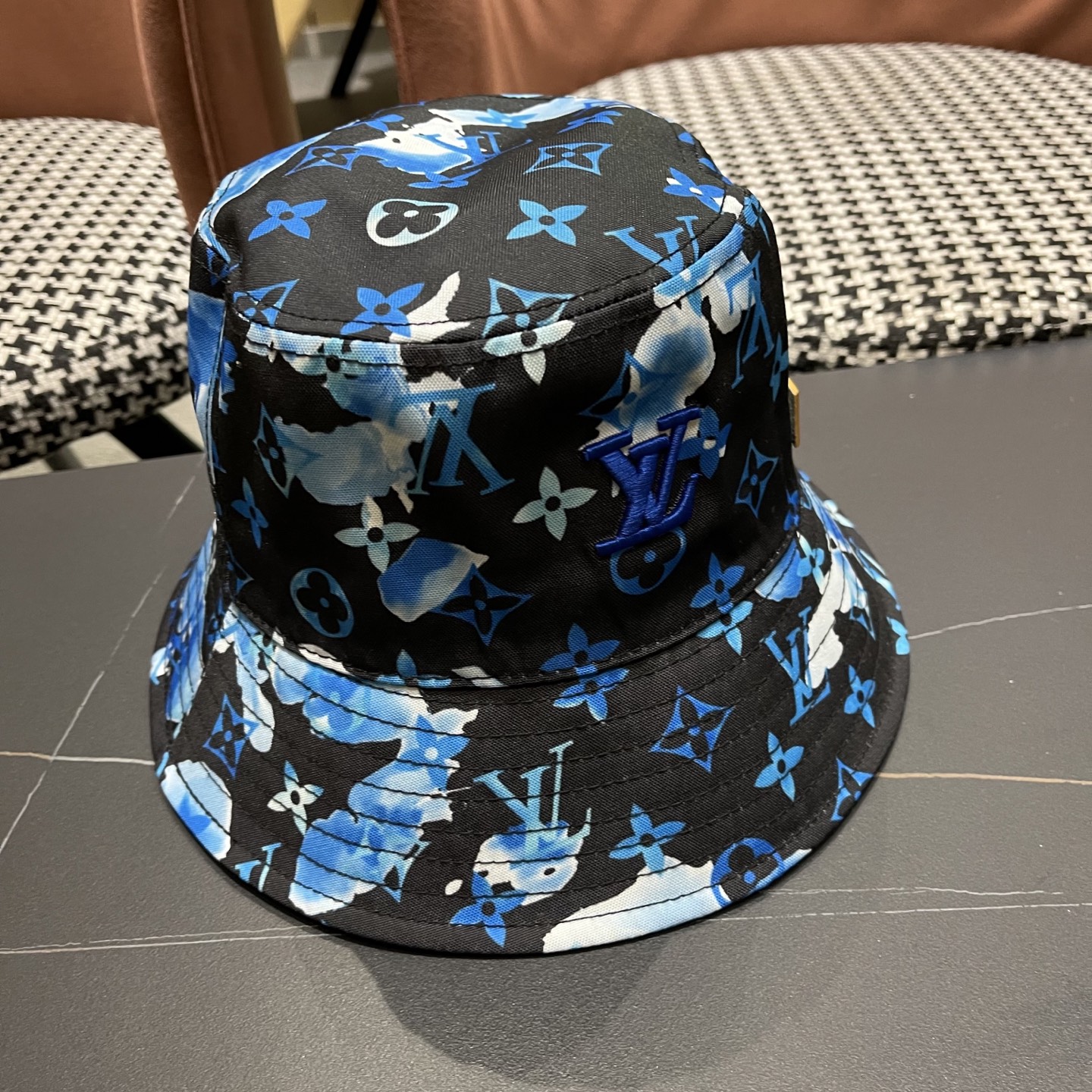  Lv路易威登 刺绣字棒球帽做旧水渔夫帽男女
同款百搭遮阳帽