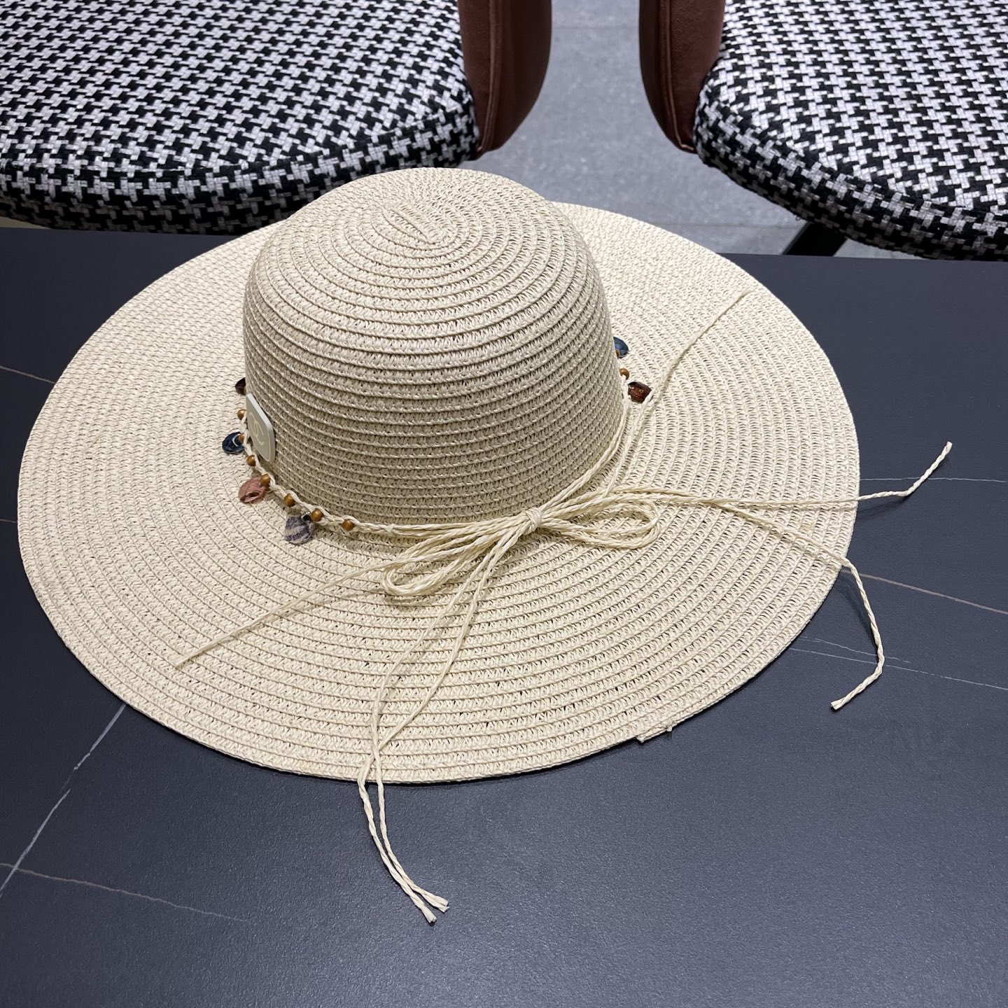  【CHANEL香奈儿】2025新款编织草帽，度假休闲必备，优雅大方的一款