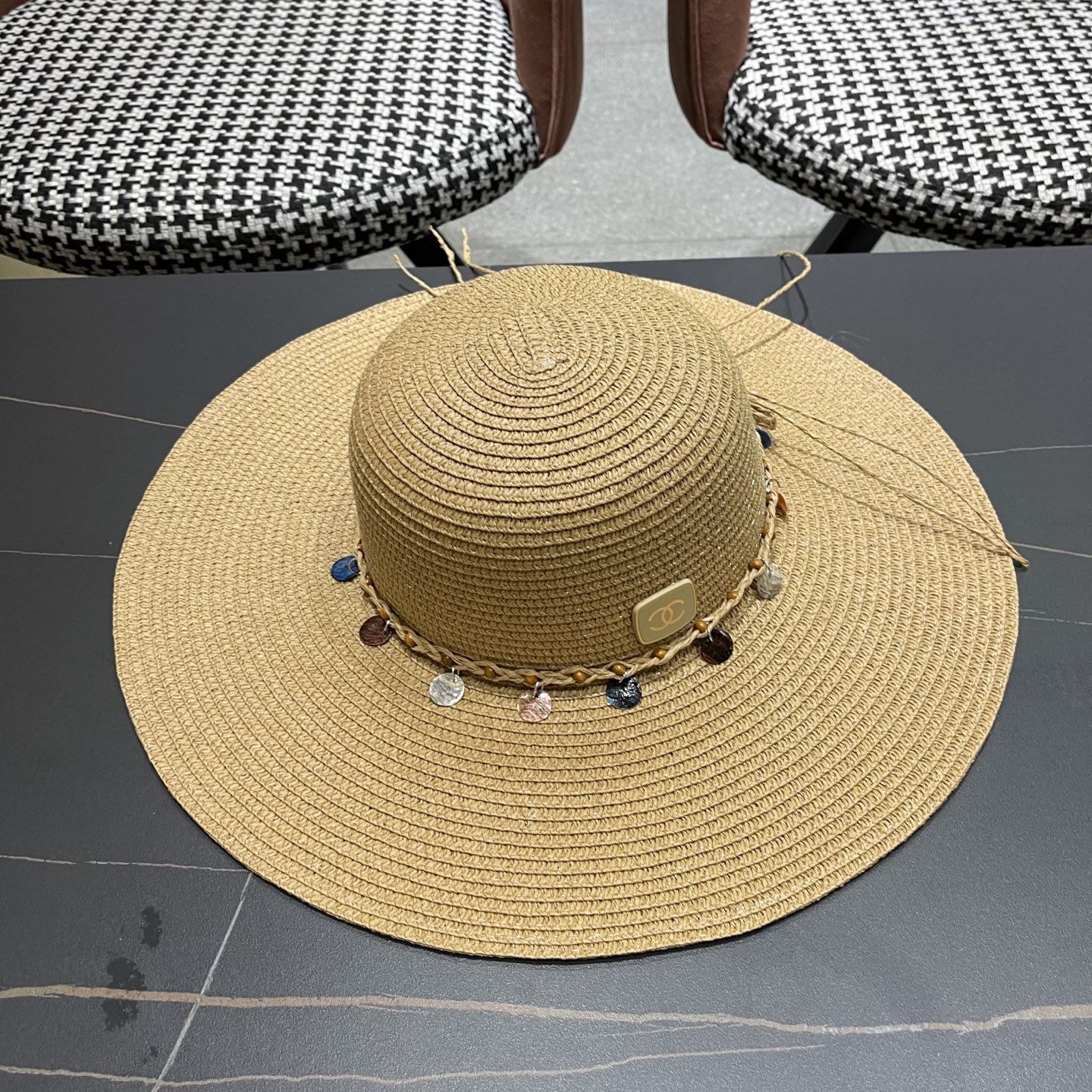 【CHANEL香奈儿】2025新款编织草帽，度假休闲必备，优雅大方的一款