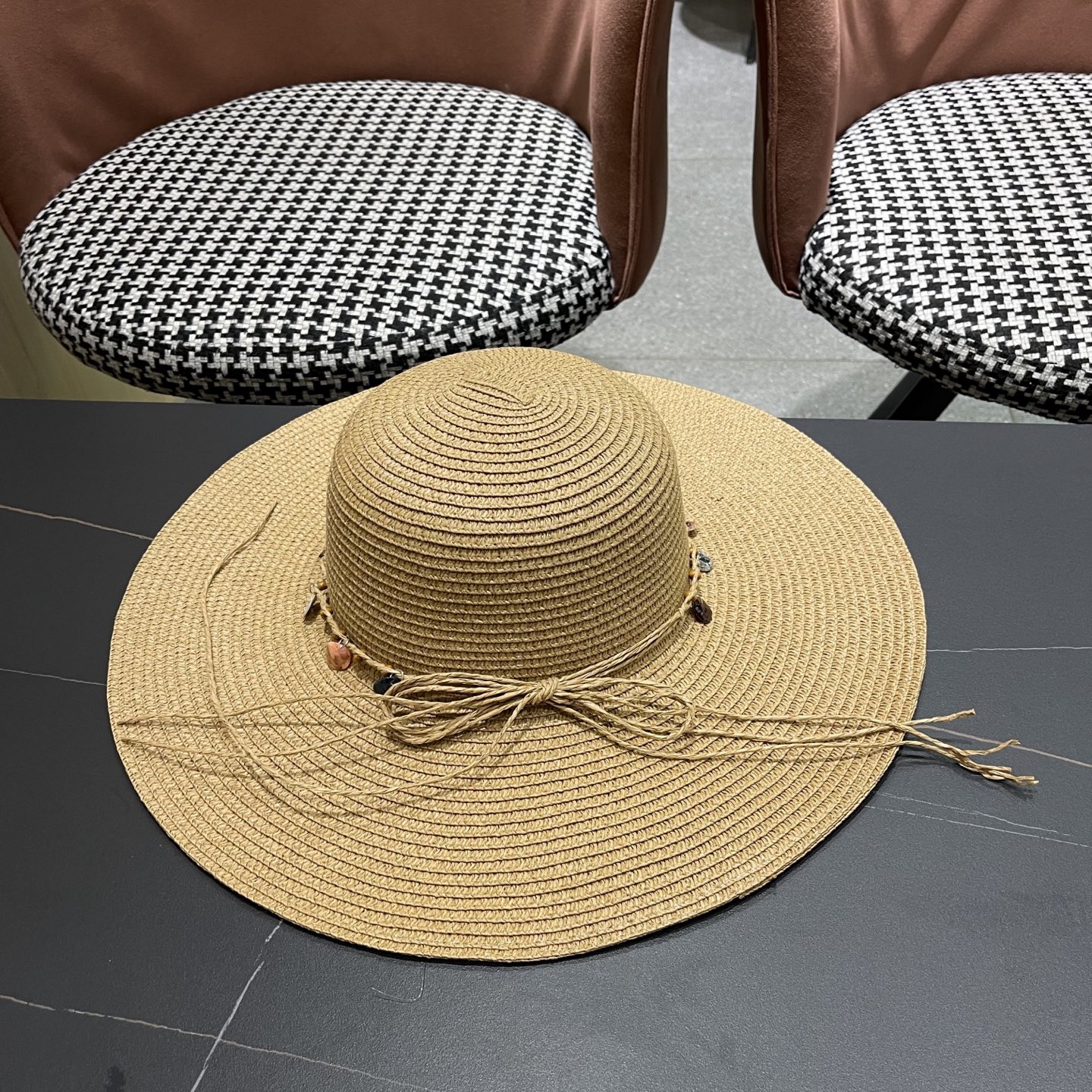  【CHANEL香奈儿】2025新款编织草帽，度假休闲必备，优雅大方的一款