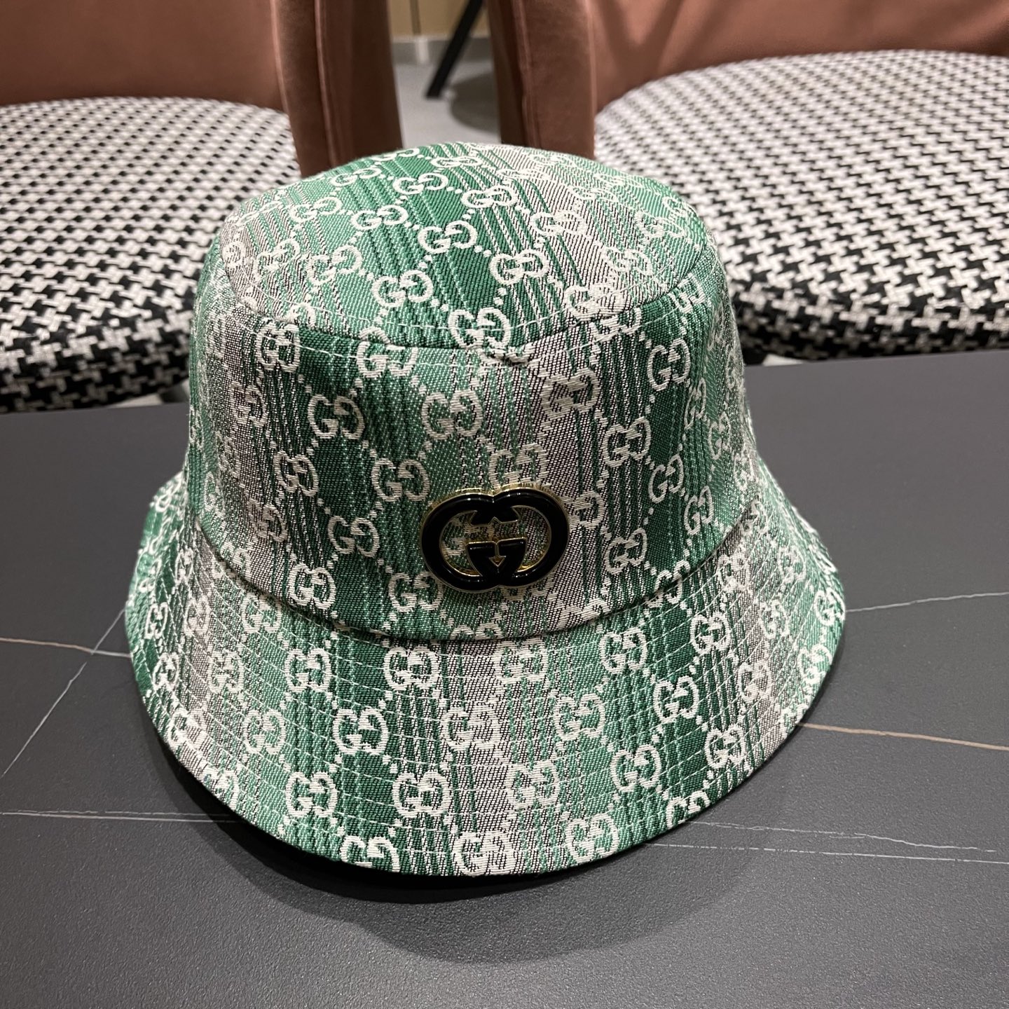 NO:363051,Gucci Fisherman's Hat official website is launched simultaneously. Korean new British sports model heavy industry customization model 1:1 original single quality, universal fisherman's hat, American jacquard geological fabric, original quality counter hat, straw hat, fisherman's hat, baseball hat, knit hat, hat, gucci, espadrilles, hatsGucci古奇渔夫帽官网同步上线 韩版新款英式运动款重工定制款1:1原单品质 男女通用渔夫帽 美邦提花地质面料 原版质量专柜帽子草帽渔夫帽棒球帽针织帽,帽子,gucci,espadrilles,hats,hat