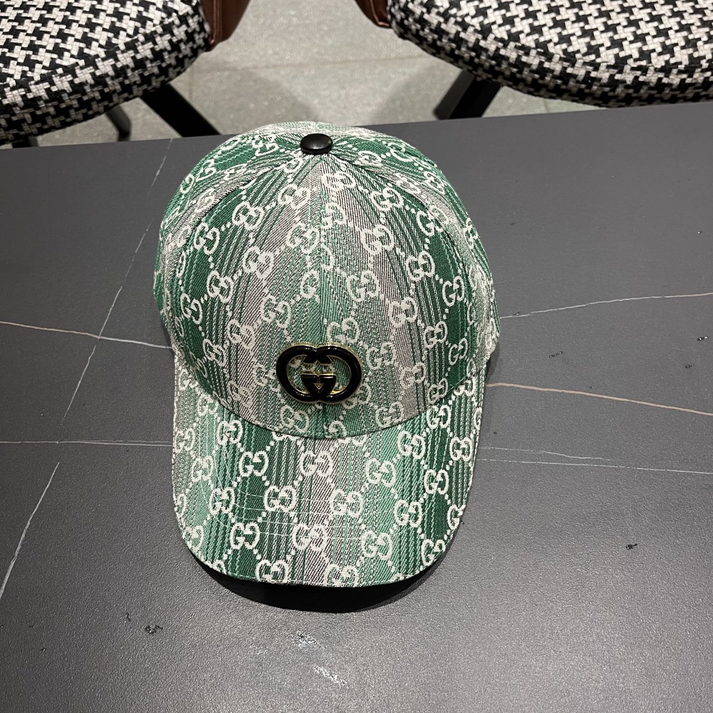  Gucci古奇新款原单棒球帽， 马衔扣棒球帽。专柜11开模订制，原版帆布面料轻盈透气！基础头围56，贴