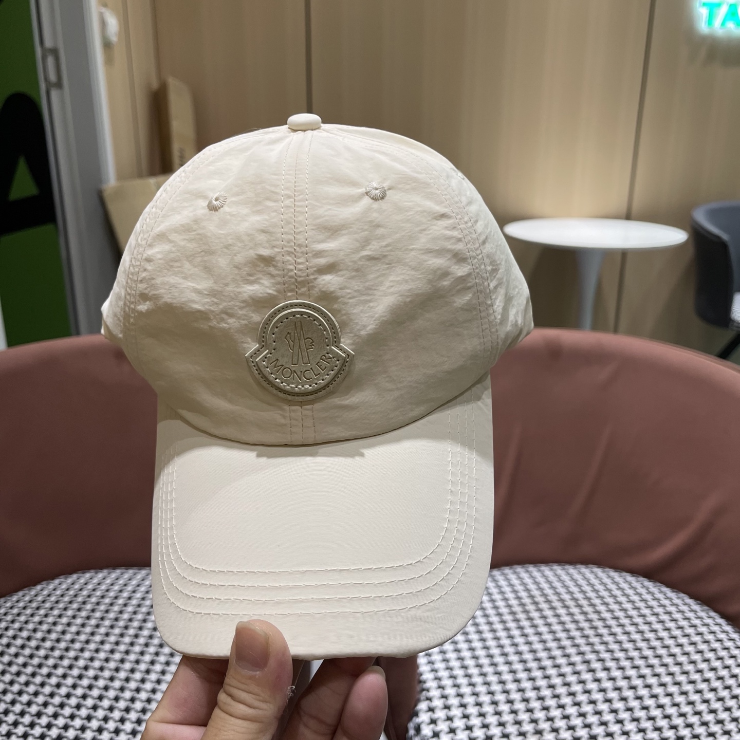  蒙口Moncler🆕春款新款个性速干清麴棒球帽，高品质透气性巨佳，高颜值时尚单品！
男女同款