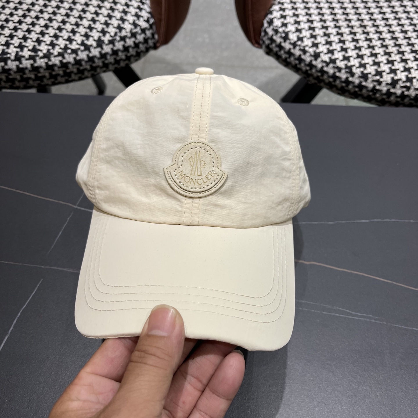  蒙口Moncler🆕春款新款个性速干清麴棒球帽，高品质透气性巨佳，高颜值时尚单品！
男女同款