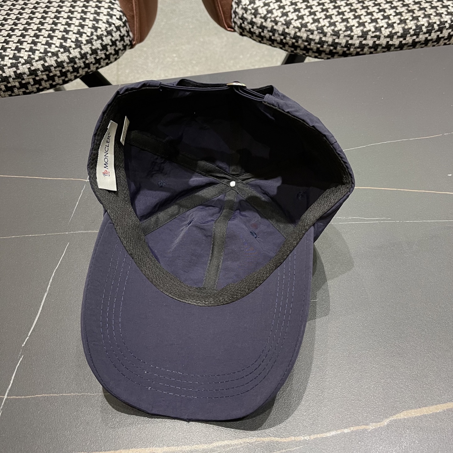  蒙口Moncler🆕春款新款个性速干清麴棒球帽，高品质透气性巨佳，高颜值时尚单品！
男女同款