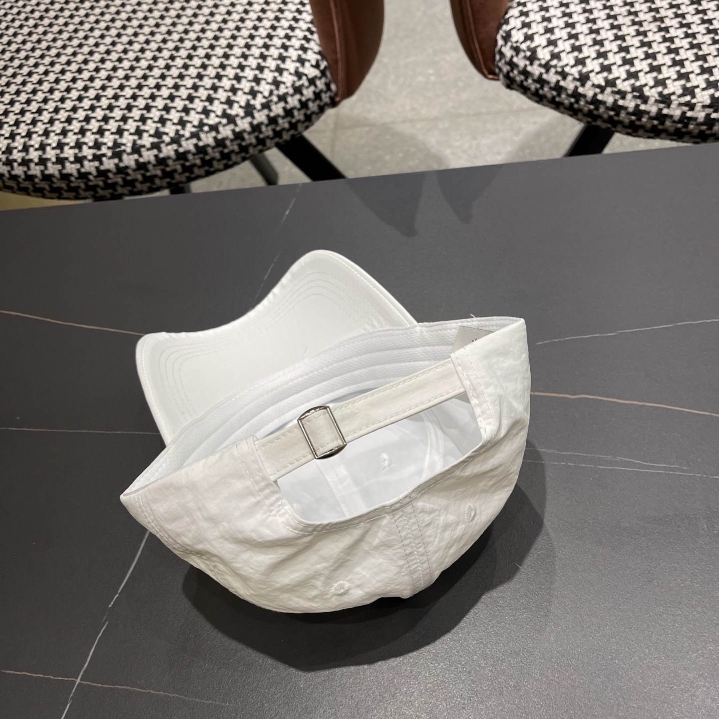  蒙口Moncler🆕春款新款个性速干清麴棒球帽，高品质透气性巨佳，高颜值时尚单品！
男女同款